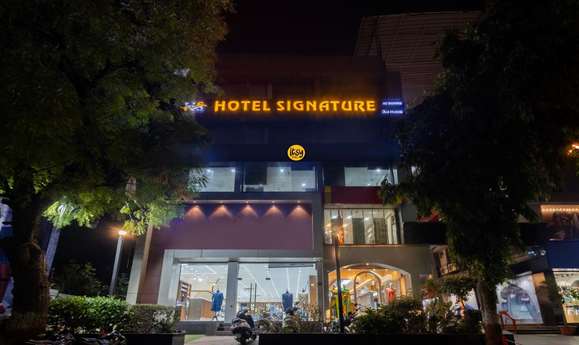 אחמדאבאד Itsy Hotels Signature, Nehru Nagar מראה חיצוני תמונה