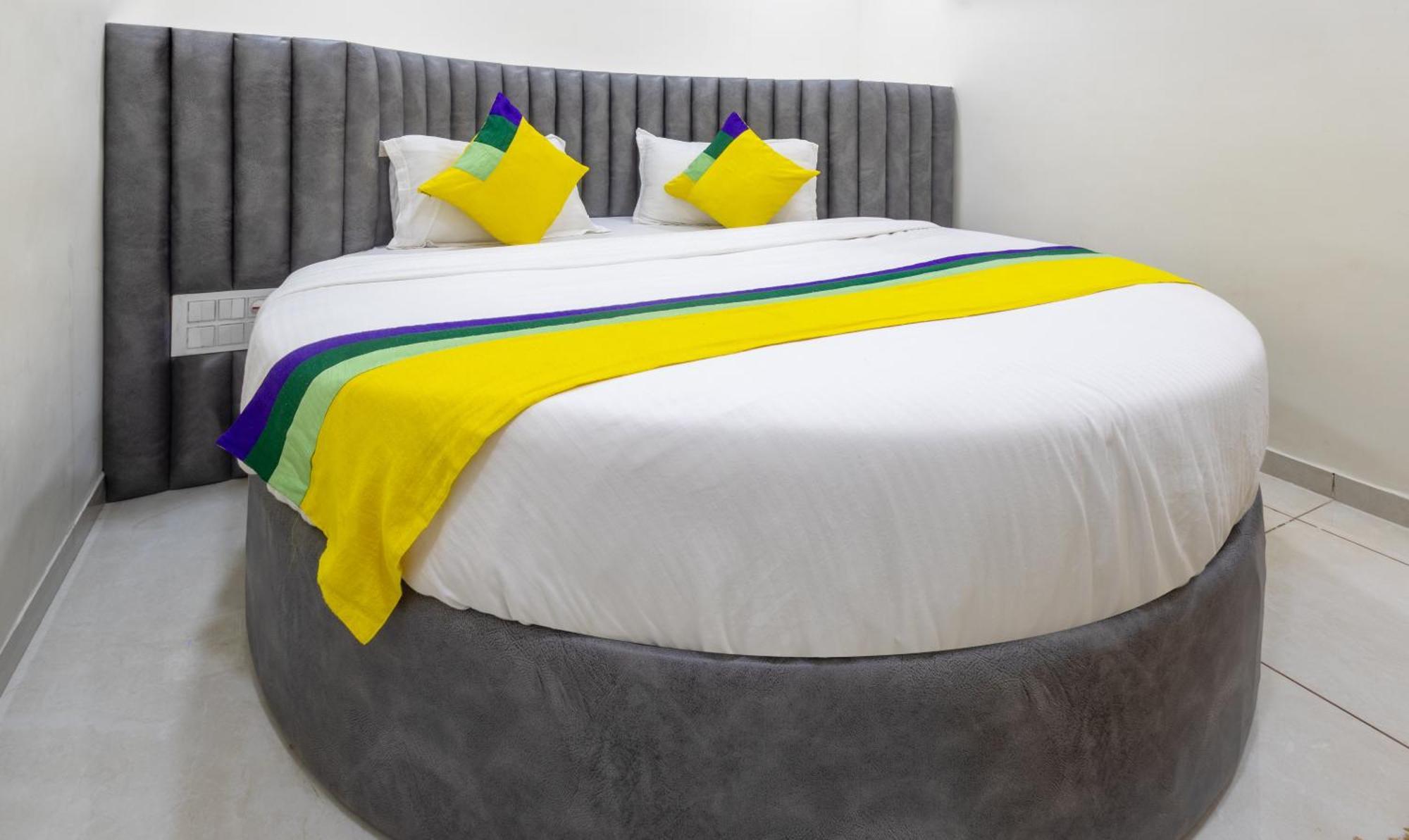 אחמדאבאד Itsy Hotels Signature, Nehru Nagar מראה חיצוני תמונה