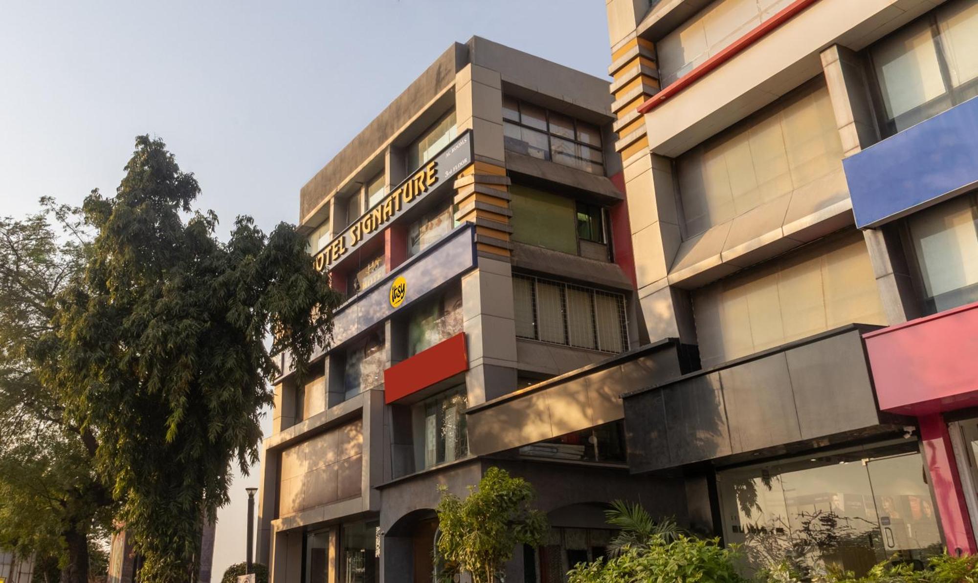 אחמדאבאד Itsy Hotels Signature, Nehru Nagar מראה חיצוני תמונה